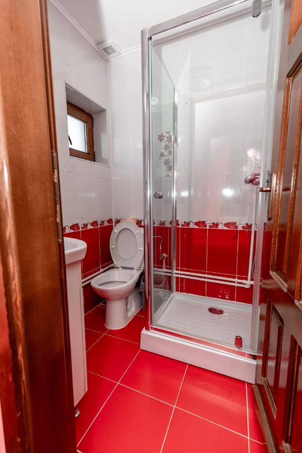 Complex Stefanesti Hotel Bozovici ภายนอก รูปภาพ