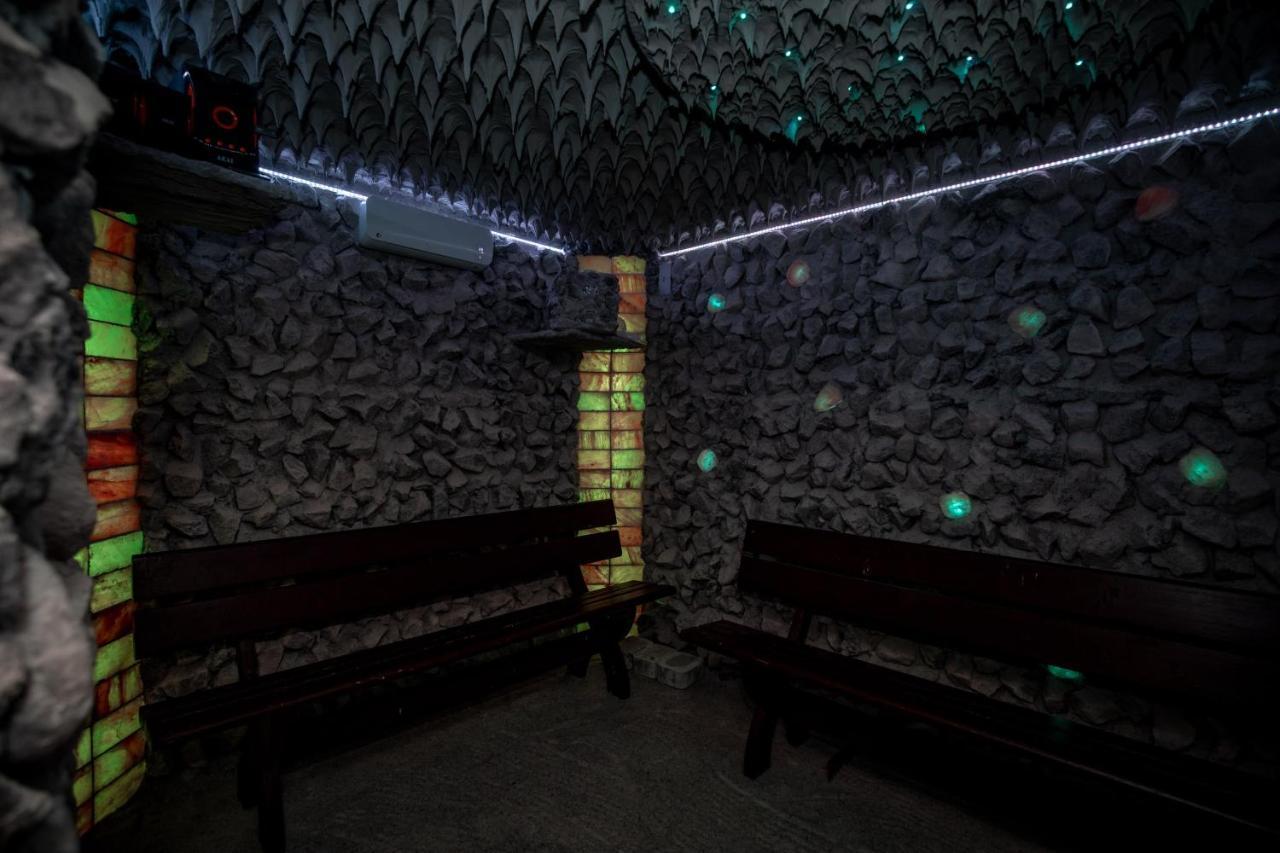 Complex Stefanesti Hotel Bozovici ภายนอก รูปภาพ