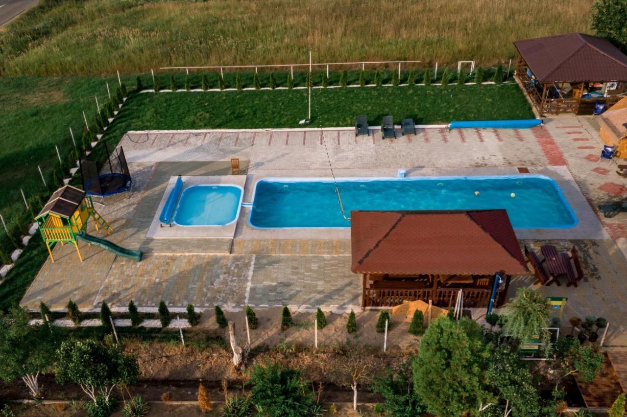 Complex Stefanesti Hotel Bozovici ภายนอก รูปภาพ
